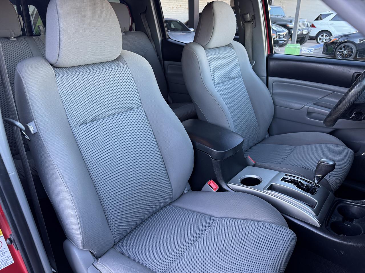Toyota Tacoma 4WD Double Cab V6 MT (Natl) 2014