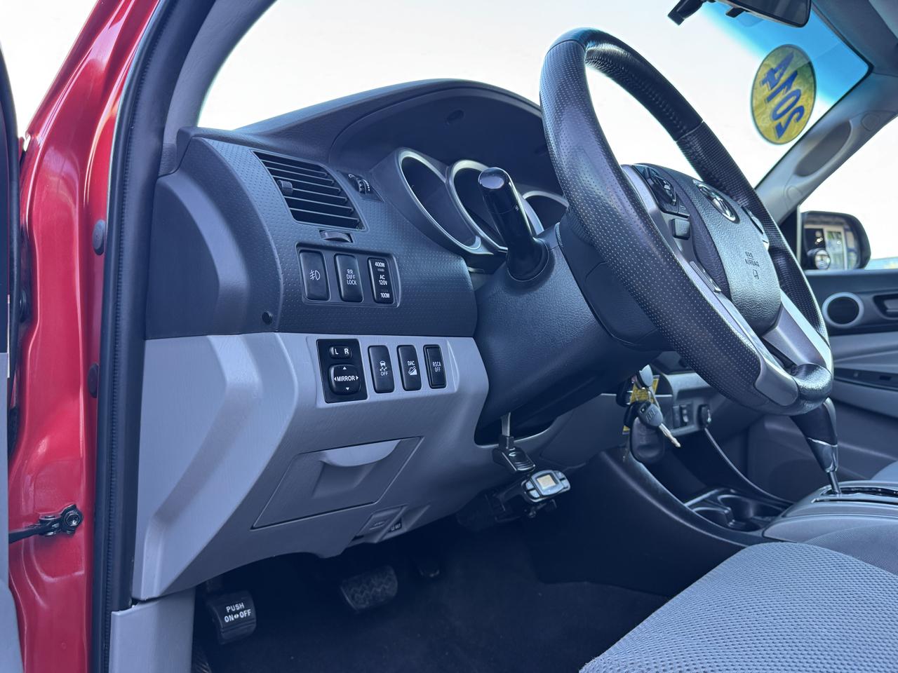 Toyota Tacoma 4WD Double Cab V6 MT (Natl) 2014