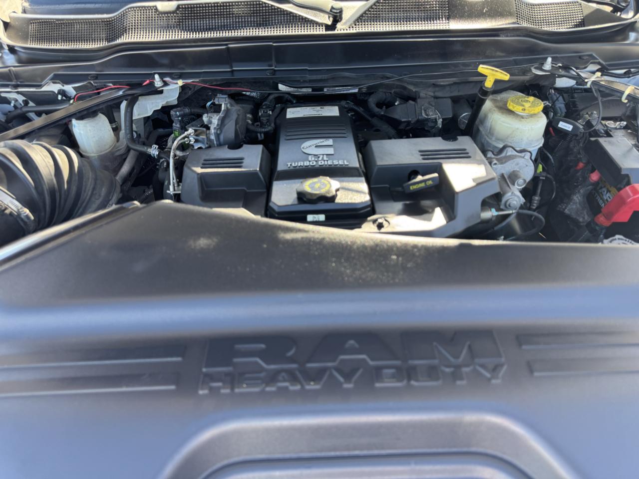 RAM 3500 Laramie 4x4 Mega Cab 6'4" Box 2019