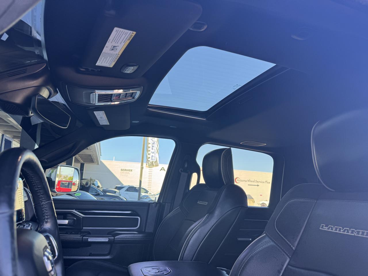 RAM 3500 Laramie 4x4 Mega Cab 6'4" Box 2019