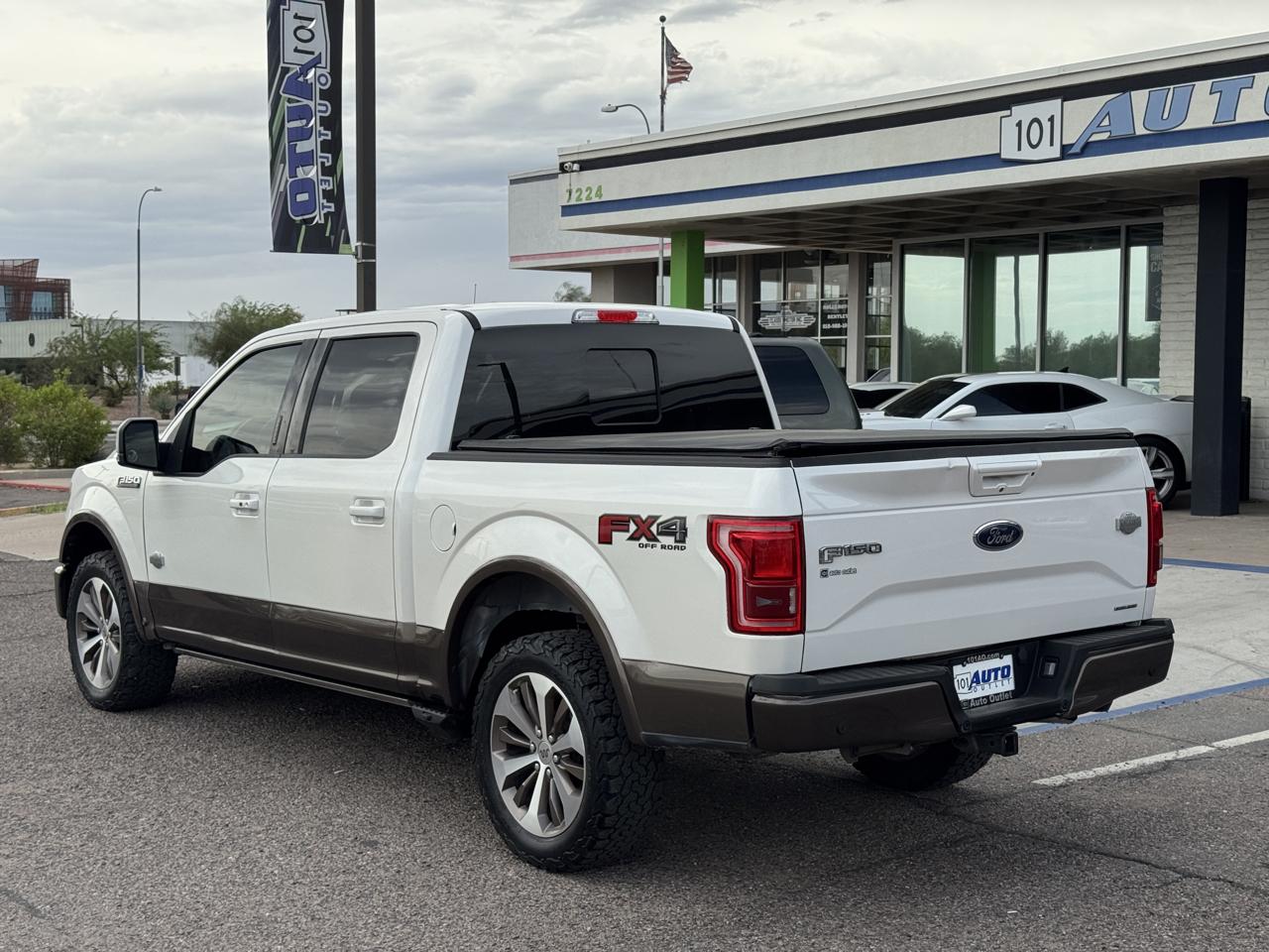 Ford F-150 4WD SuperCrew 145" King Ranch 2015