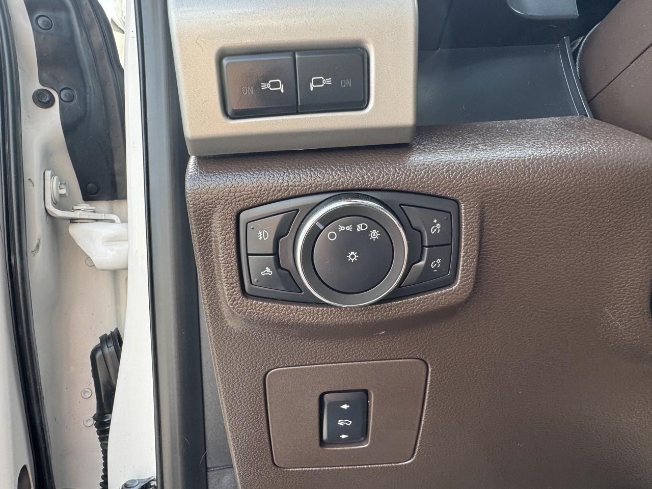 Ford F-150 4WD SuperCrew 145" King Ranch 2015