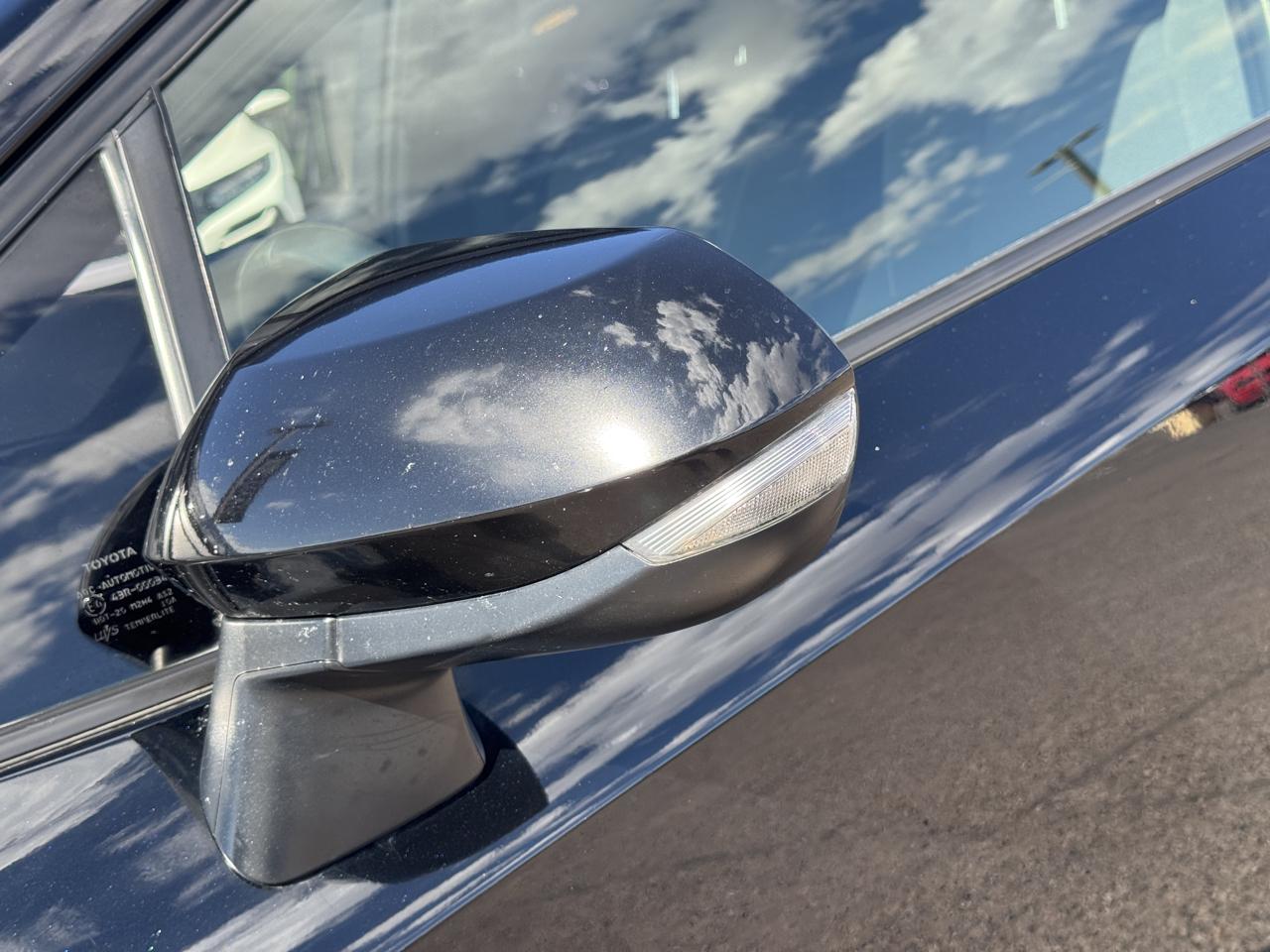 Toyota Corolla Hatchback SE CVT (Natl) 2022
