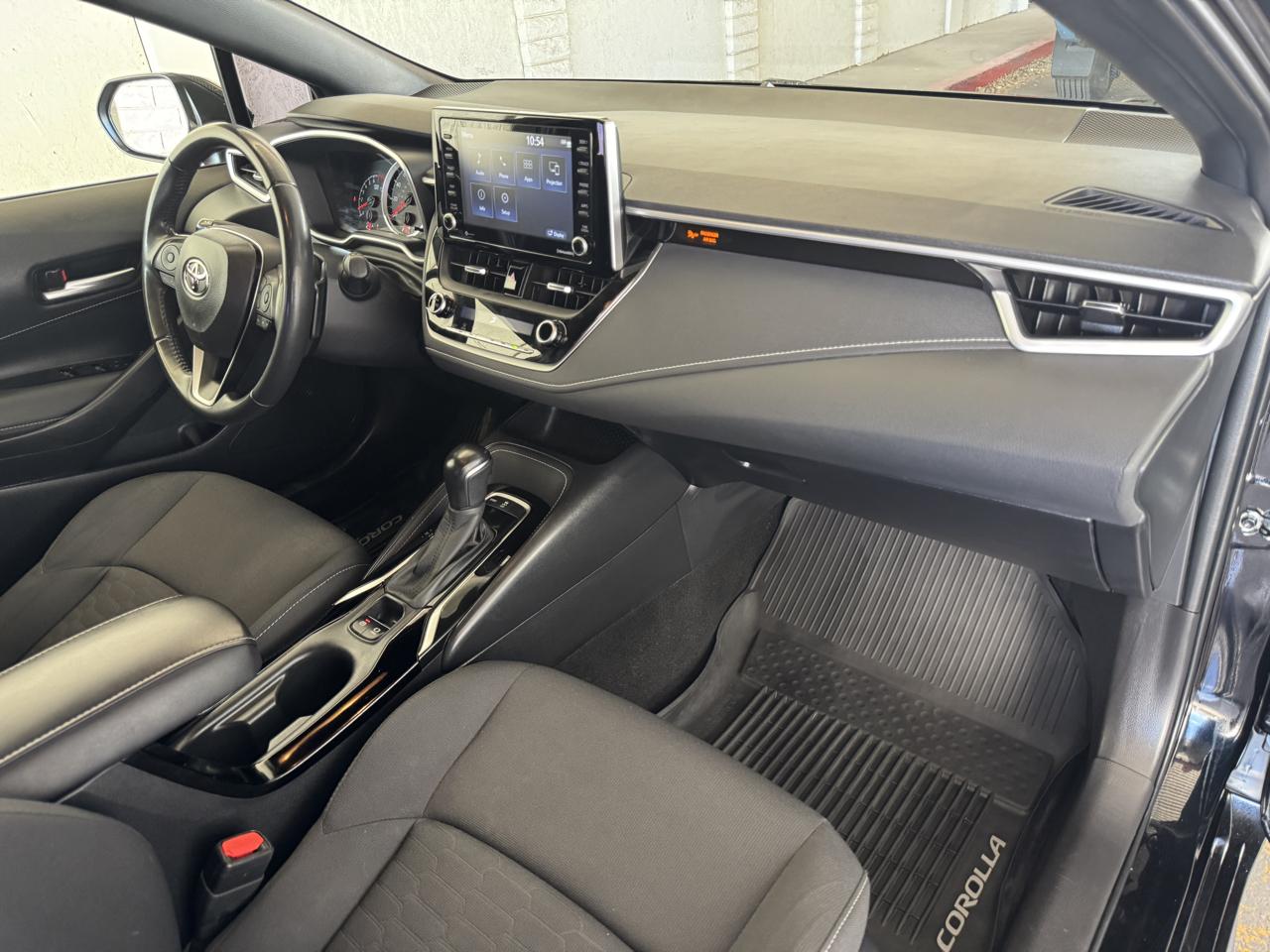Toyota Corolla Hatchback SE CVT (Natl) 2022