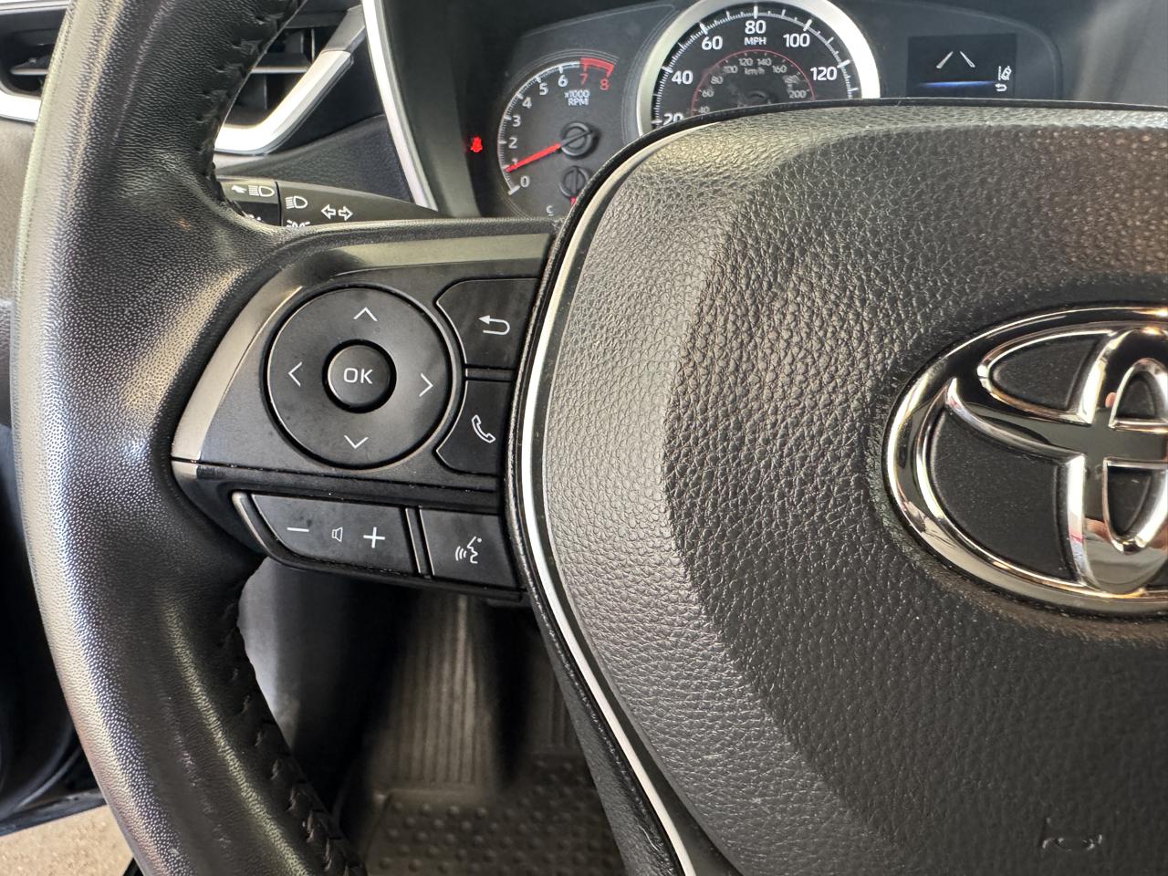 Toyota Corolla Hatchback SE CVT (Natl) 2022