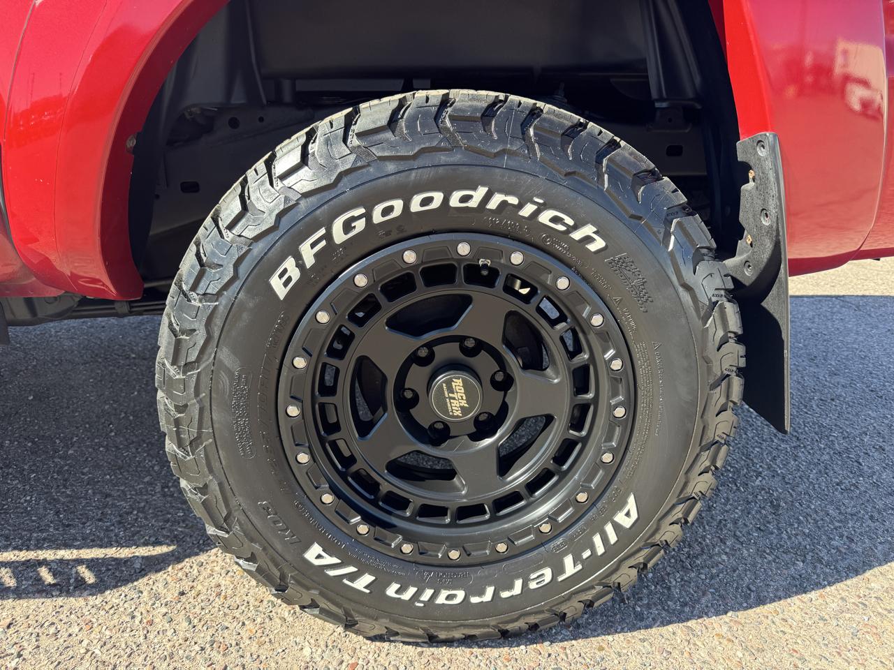 Toyota Tacoma 4WD Double Cab LB V6 AT TRD Off Road (Natl) 2015