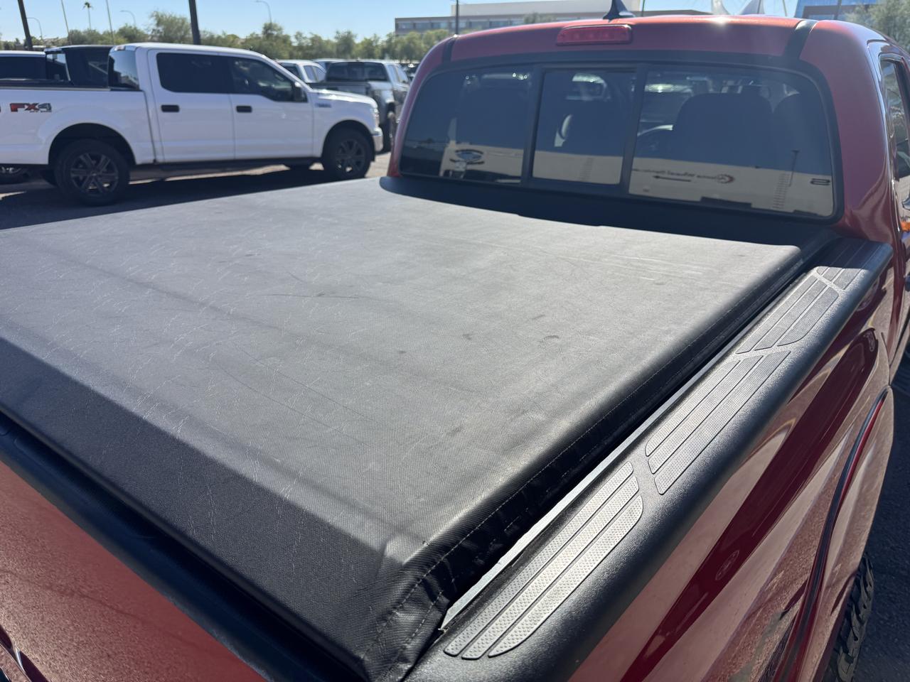 Toyota Tacoma 4WD Double Cab LB V6 AT TRD Off Road (Natl) 2015