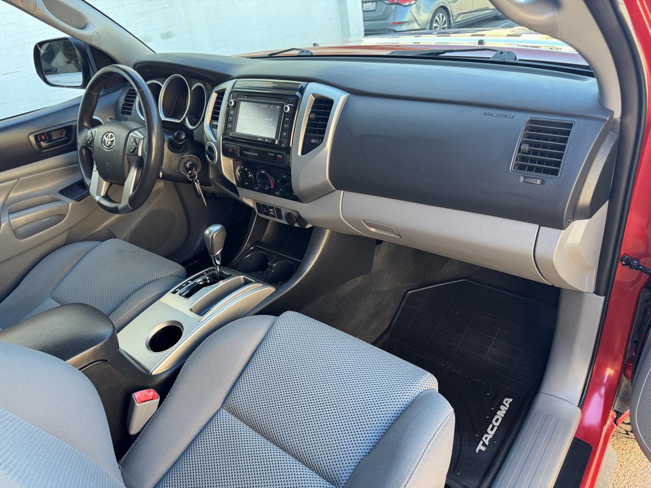 Toyota Tacoma 4WD Double Cab LB V6 AT TRD Off Road (Natl) 2015