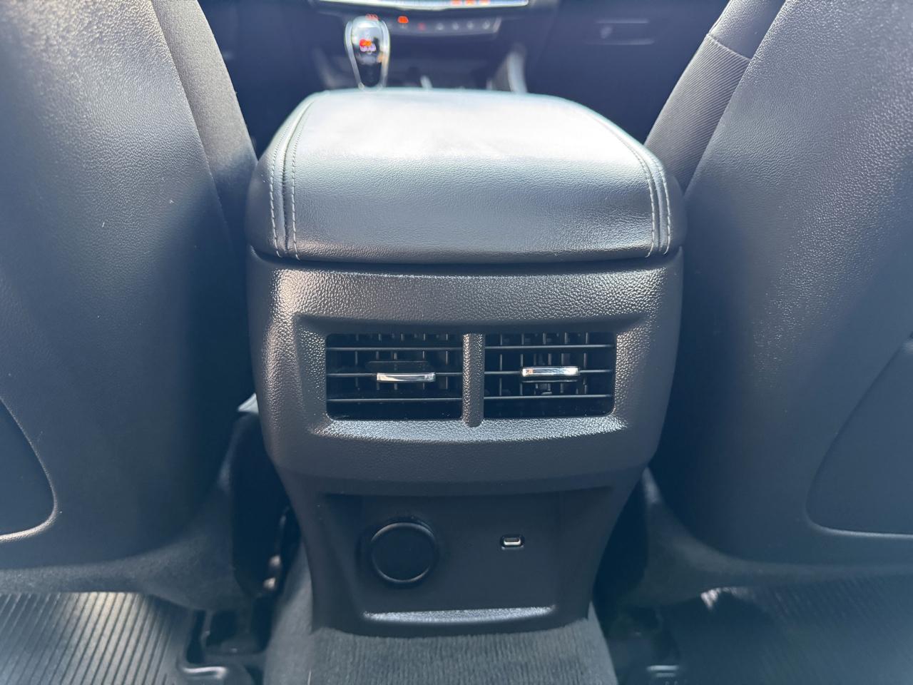 Cadillac CT5 4dr Sdn Premium Luxury 2022