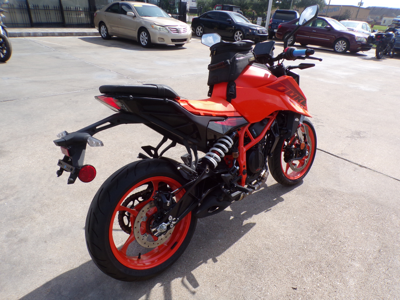 KTM 390 Duke  2024 KTM 390 Duke  2024