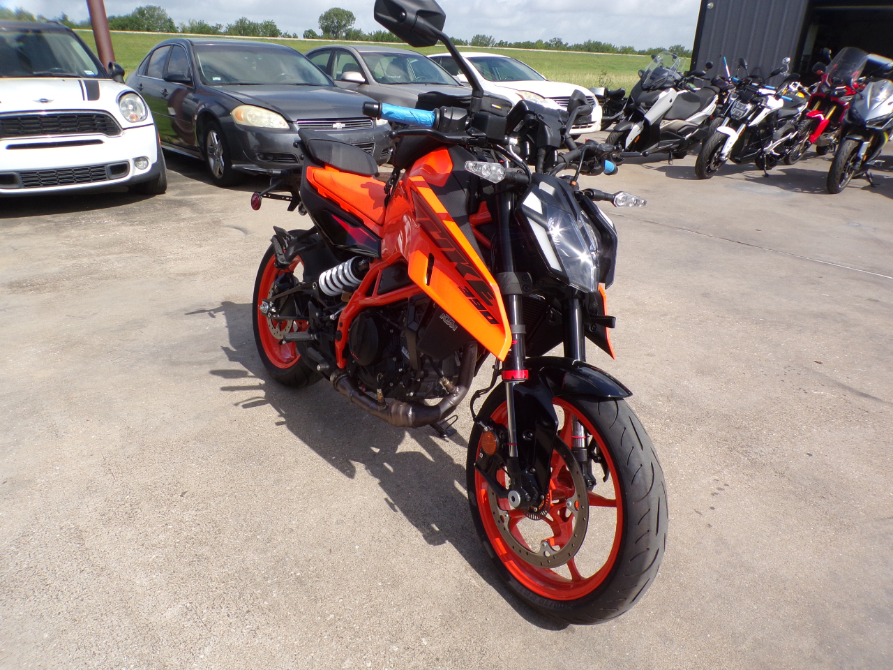 KTM 390 Duke  2024 KTM 390 Duke  2024