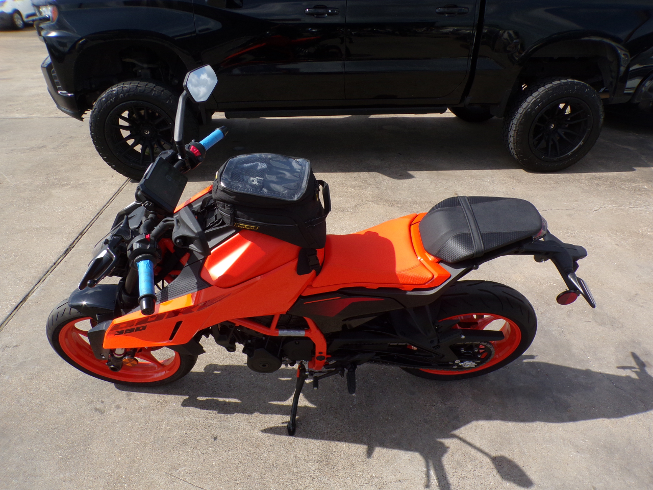 KTM 390 Duke  2024 KTM 390 Duke  2024