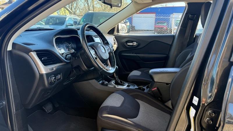 Jeep Cherokee Latitude 4WD 2014