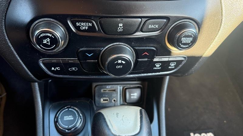 Jeep Cherokee Latitude 4WD 2014