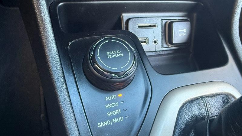 Jeep Cherokee Latitude 4WD 2014