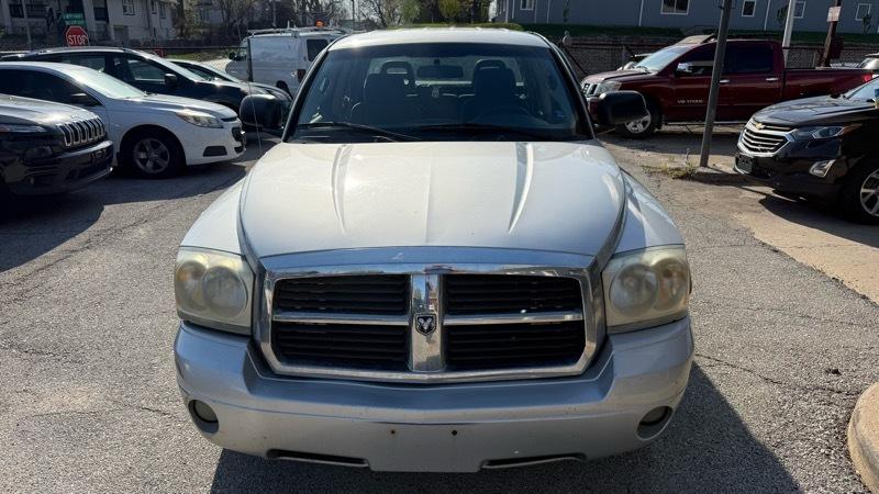 Dodge Dakota SLT Quad Cab 4WD 2006