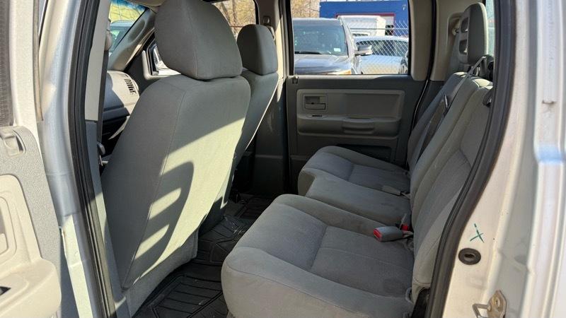 Dodge Dakota SLT Quad Cab 4WD 2006