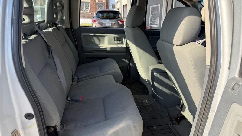 Dodge Dakota SLT Quad Cab 4WD 2006
