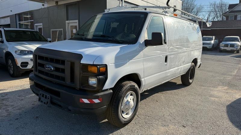 Ford Econoline E-250 2009