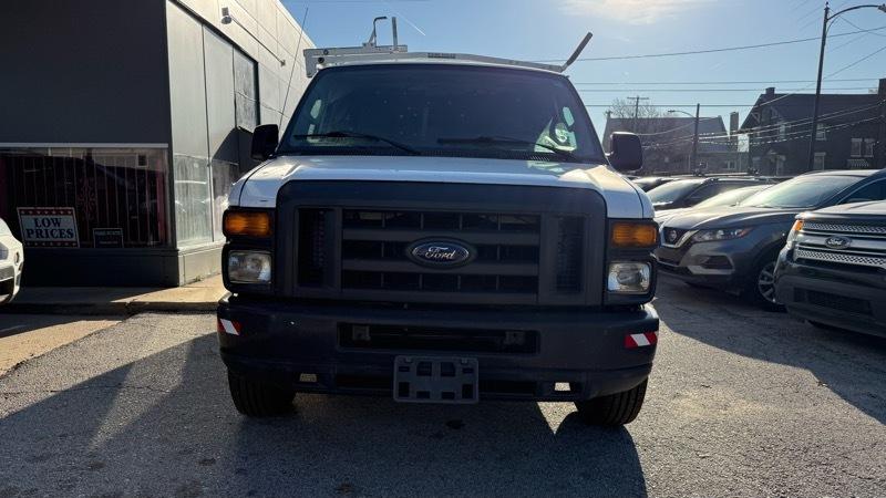 Ford Econoline E-250 2009