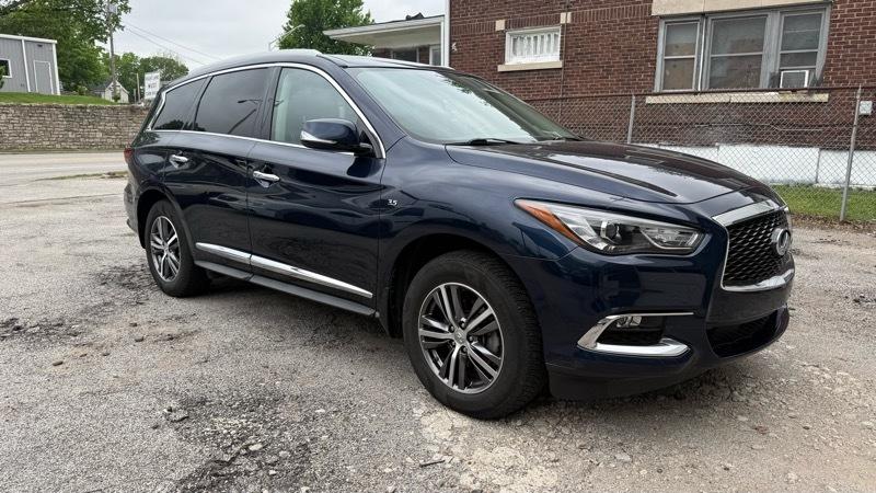 Infiniti QX60 Base AWD 2017