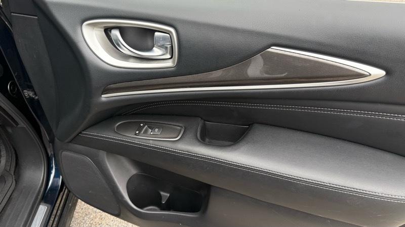 Infiniti QX60 Base AWD 2017