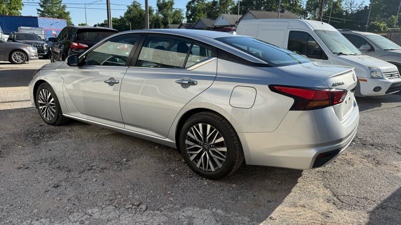 Nissan Altima 2.5 SV 2023