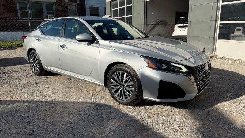 Nissan Altima 2.5 SV 2023