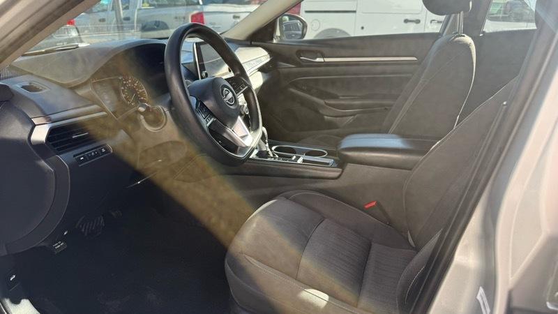 Nissan Altima 2.5 SV 2023