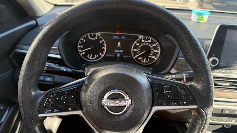 Nissan Altima 2.5 SV 2023