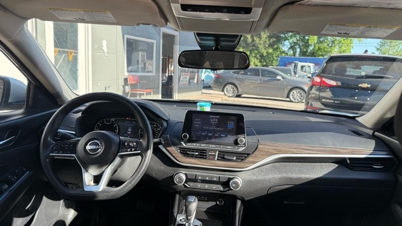Nissan Altima 2.5 SV 2023