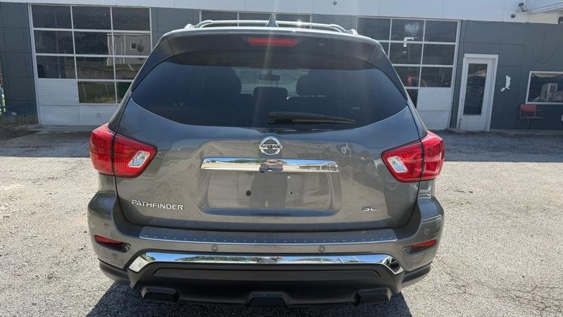 Nissan Pathfinder SL 2WD 2019