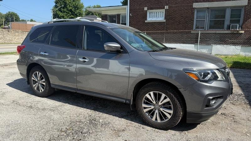 Nissan Pathfinder SL 2WD 2019