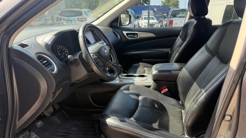 Nissan Pathfinder SL 2WD 2019