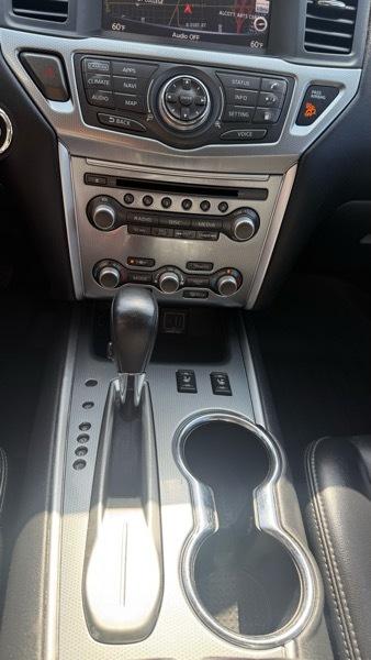 Nissan Pathfinder SL 2WD 2019