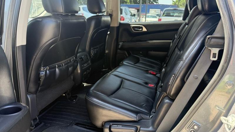 Nissan Pathfinder SL 2WD 2019