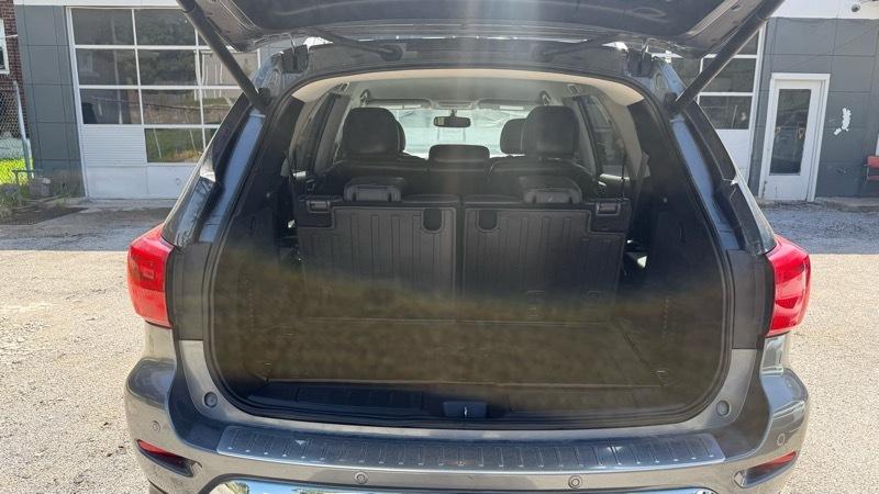 Nissan Pathfinder SL 2WD 2019