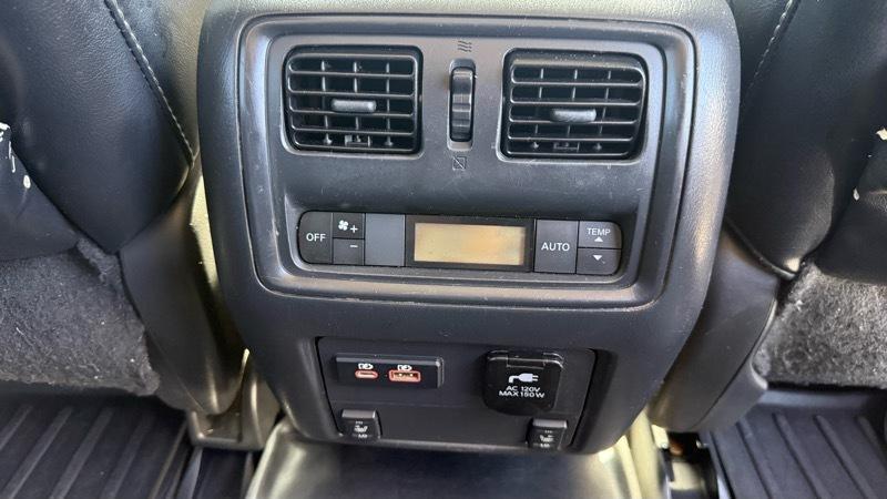 Nissan Pathfinder SL 2WD 2019