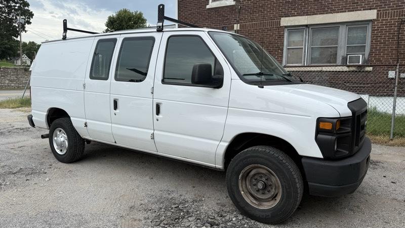 Ford Econoline E-350 Super Duty 2012