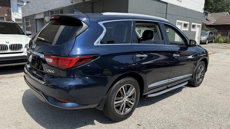 Infiniti QX60 Base AWD 2017