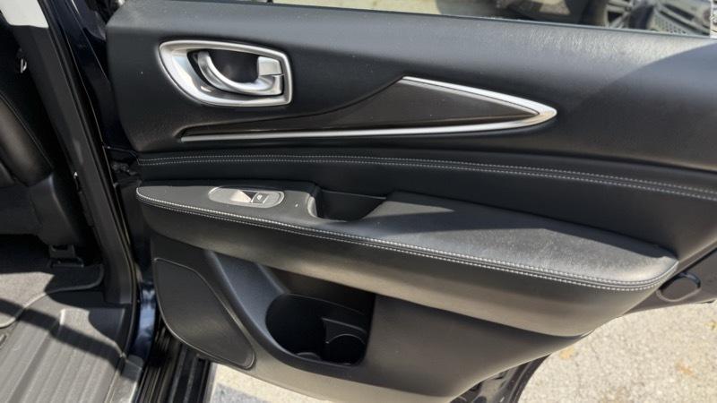 Infiniti QX60 Base AWD 2017