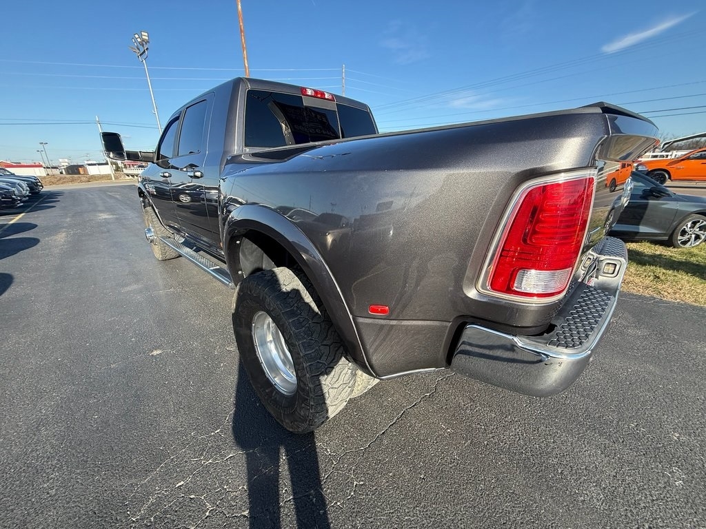 RAM 3500 Laramie Mega Cab 4WD DRW 2015