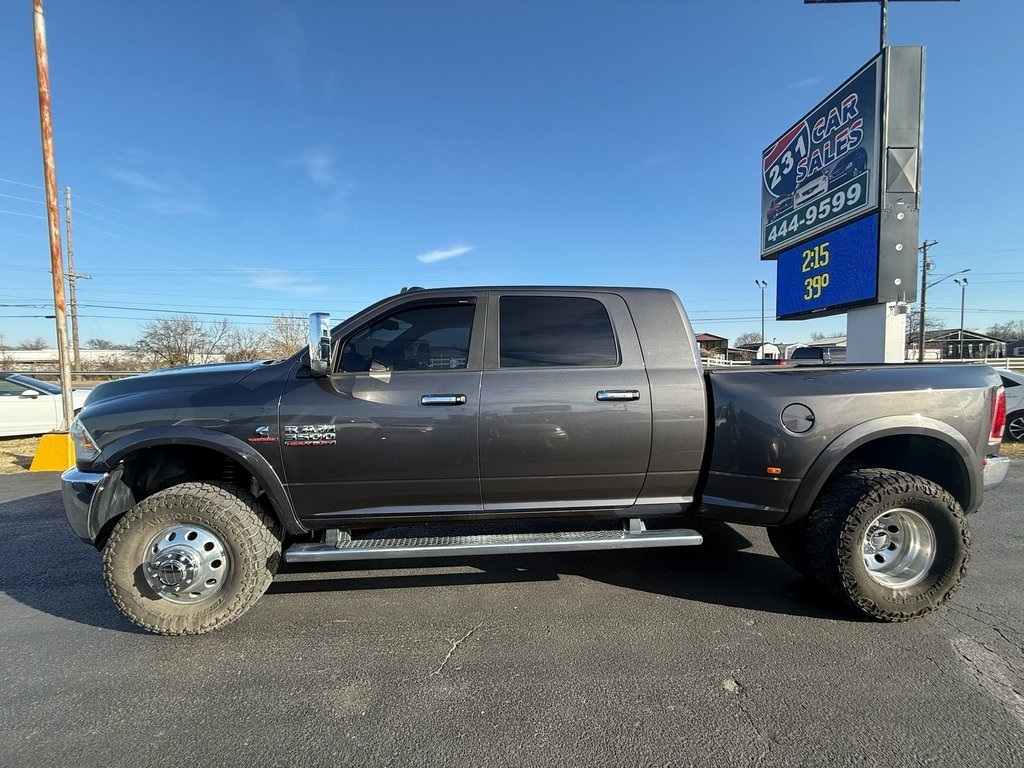 RAM 3500 Laramie Mega Cab 4WD DRW 2015
