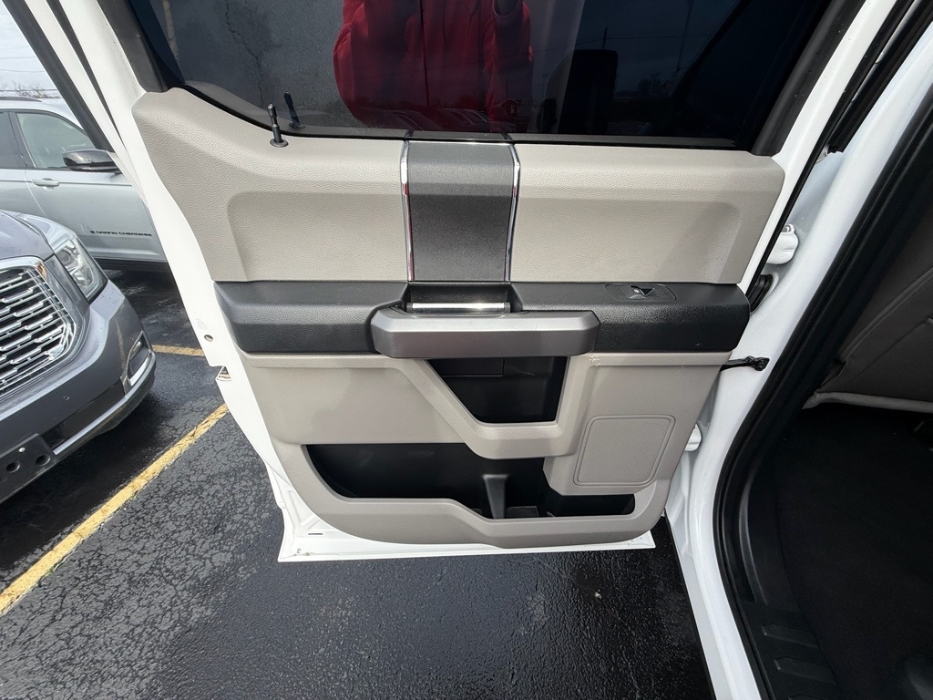 Ford F-250 SD XLT Crew Cab 4WD 2019