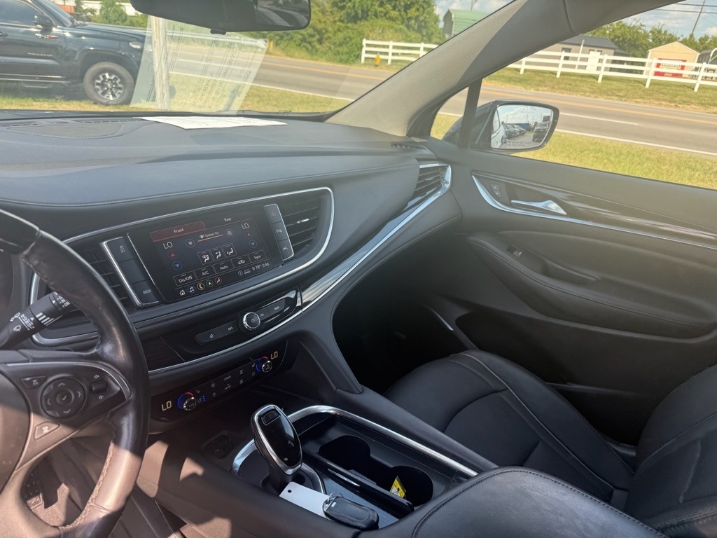 Buick Enclave Avenir FWD 2020 Buick Enclave Avenir FWD 2020