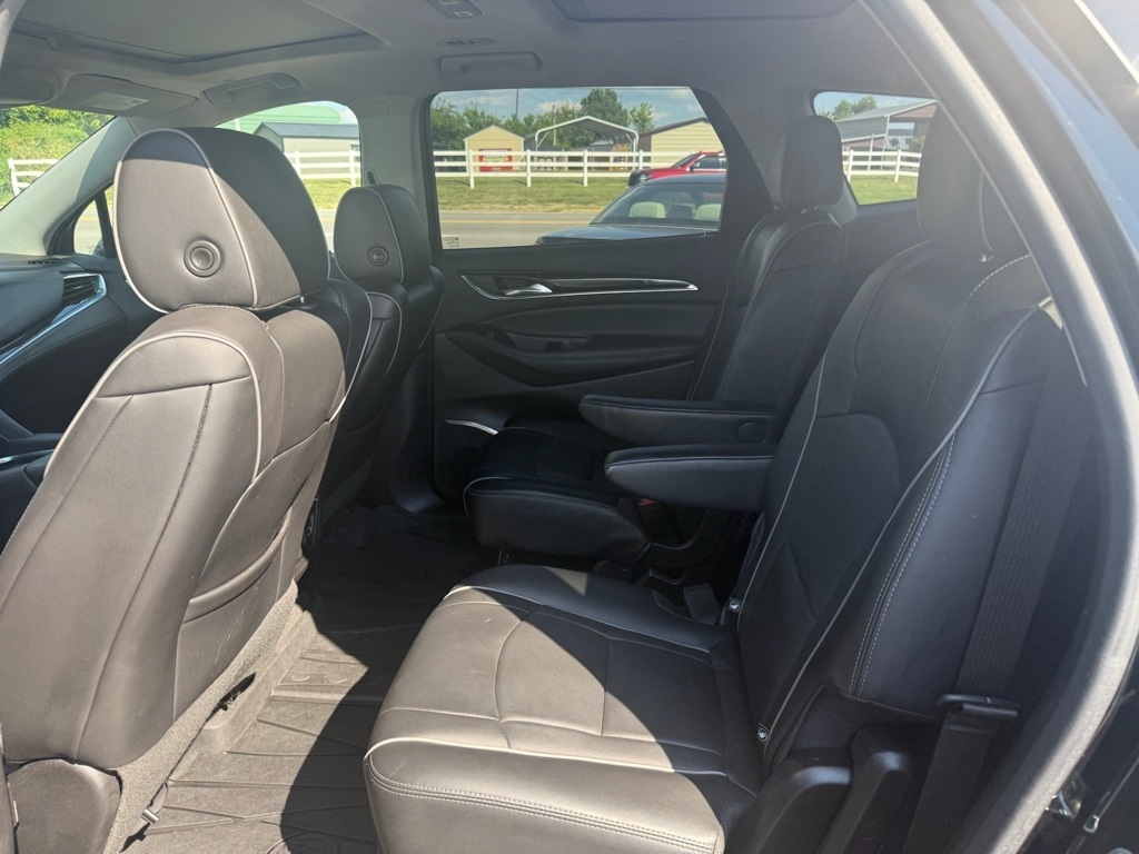 Buick Enclave Avenir FWD 2020 Buick Enclave Avenir FWD 2020