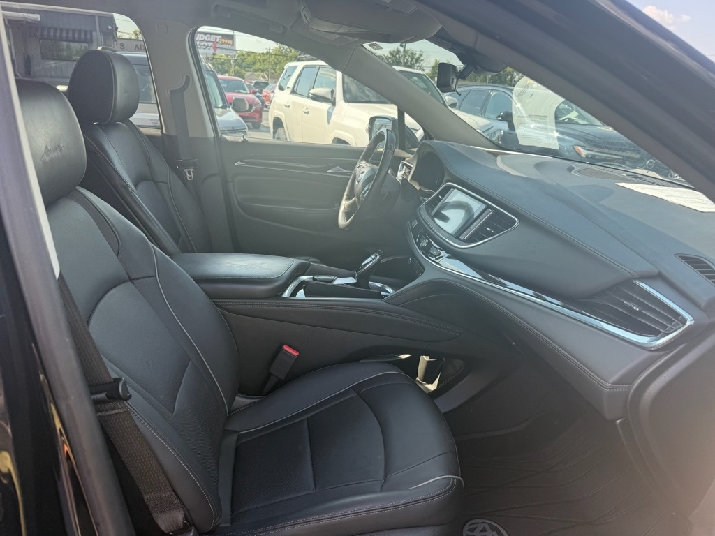 Buick Enclave Avenir FWD 2020 Buick Enclave Avenir FWD 2020