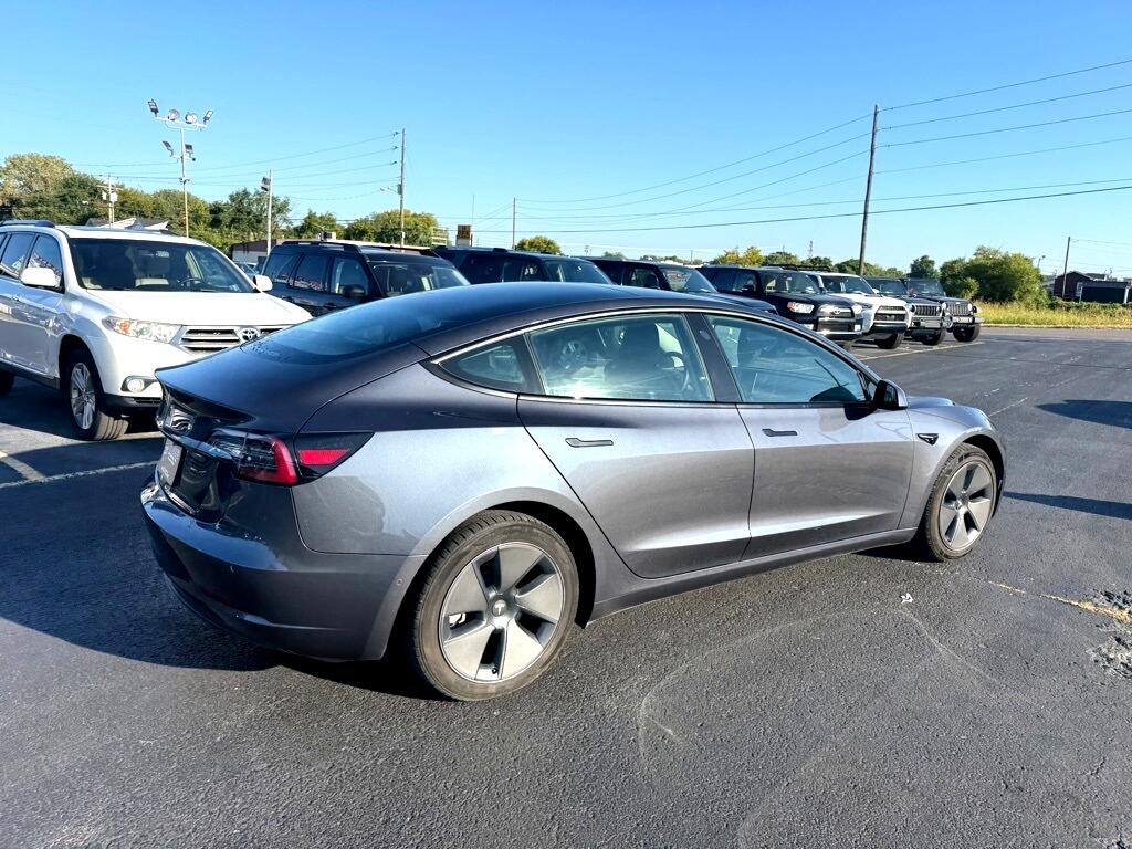 2021 Tesla Model 3 Standard Range Plus photo 3