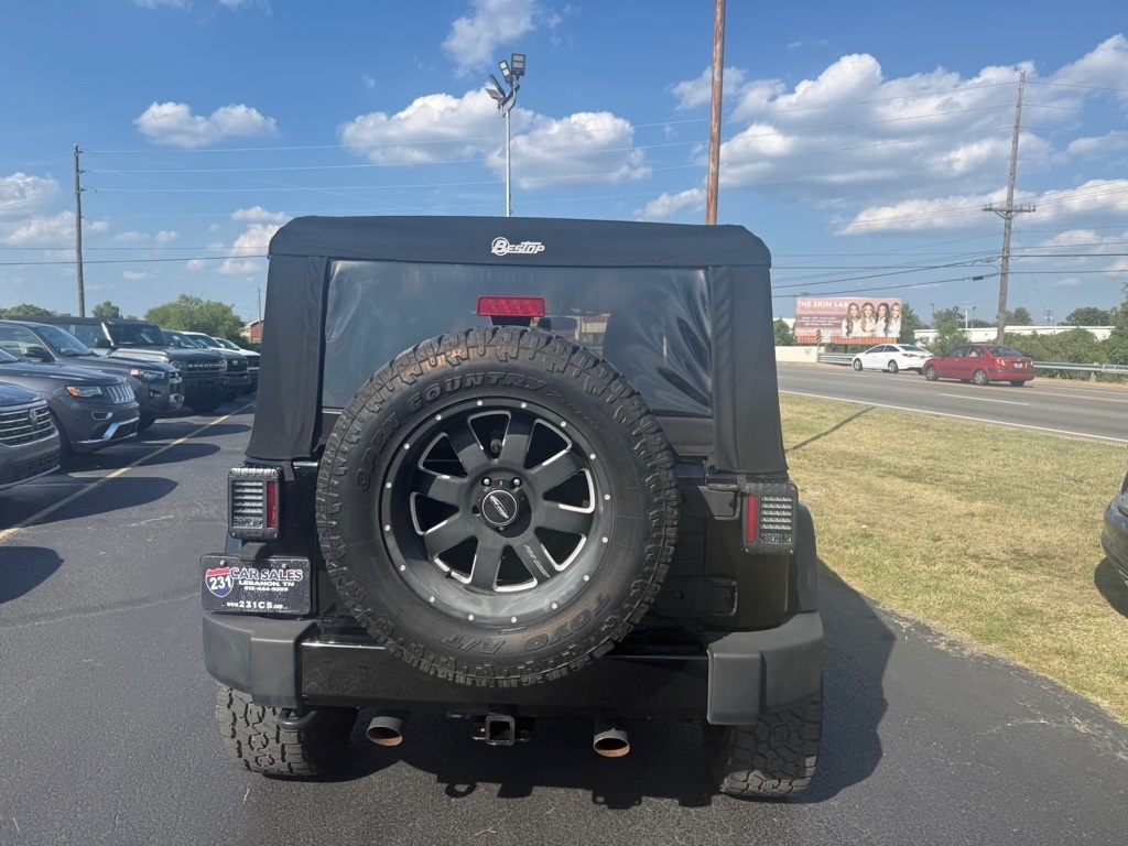Jeep Wrangler Unlimited Sahara 4WD 2013 Jeep Wrangler Unlimited Sahara 4WD 2013