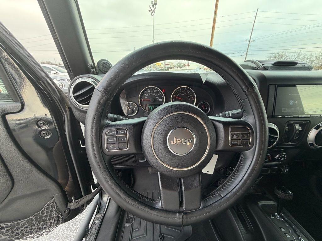 Jeep Wrangler Unlimited Sahara 4WD 2013